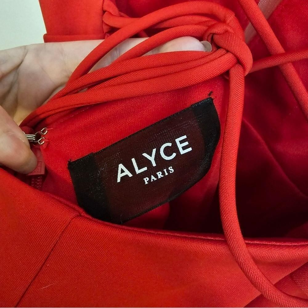 Alyce Paris size 2‎ red open back dress - Picture 2 of 6